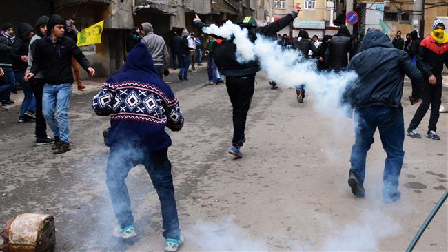 Kurdish Protesters, Police Clash in Southeast Turkey